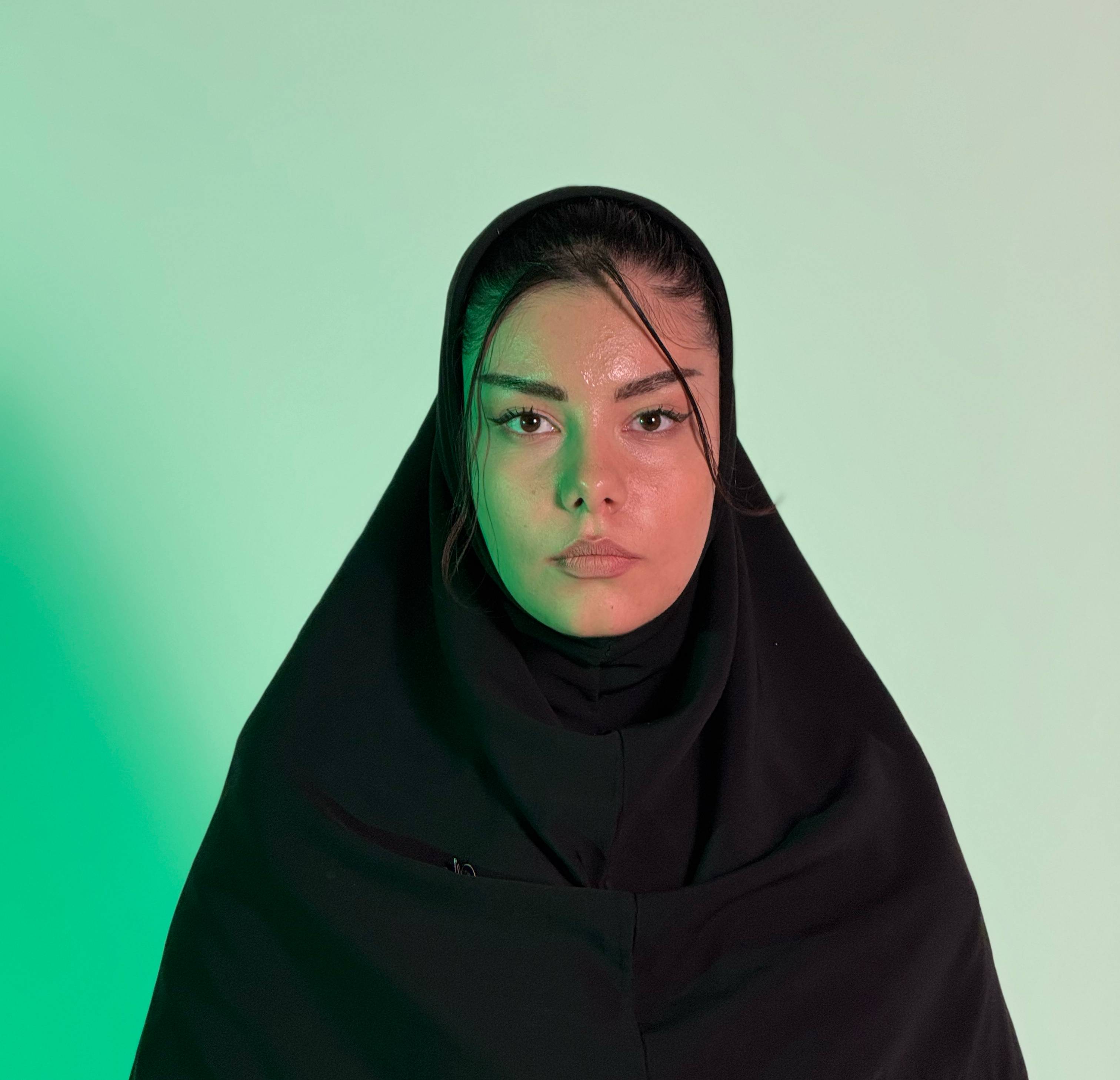 بهار تقوی - کارشناس فروش IPSS