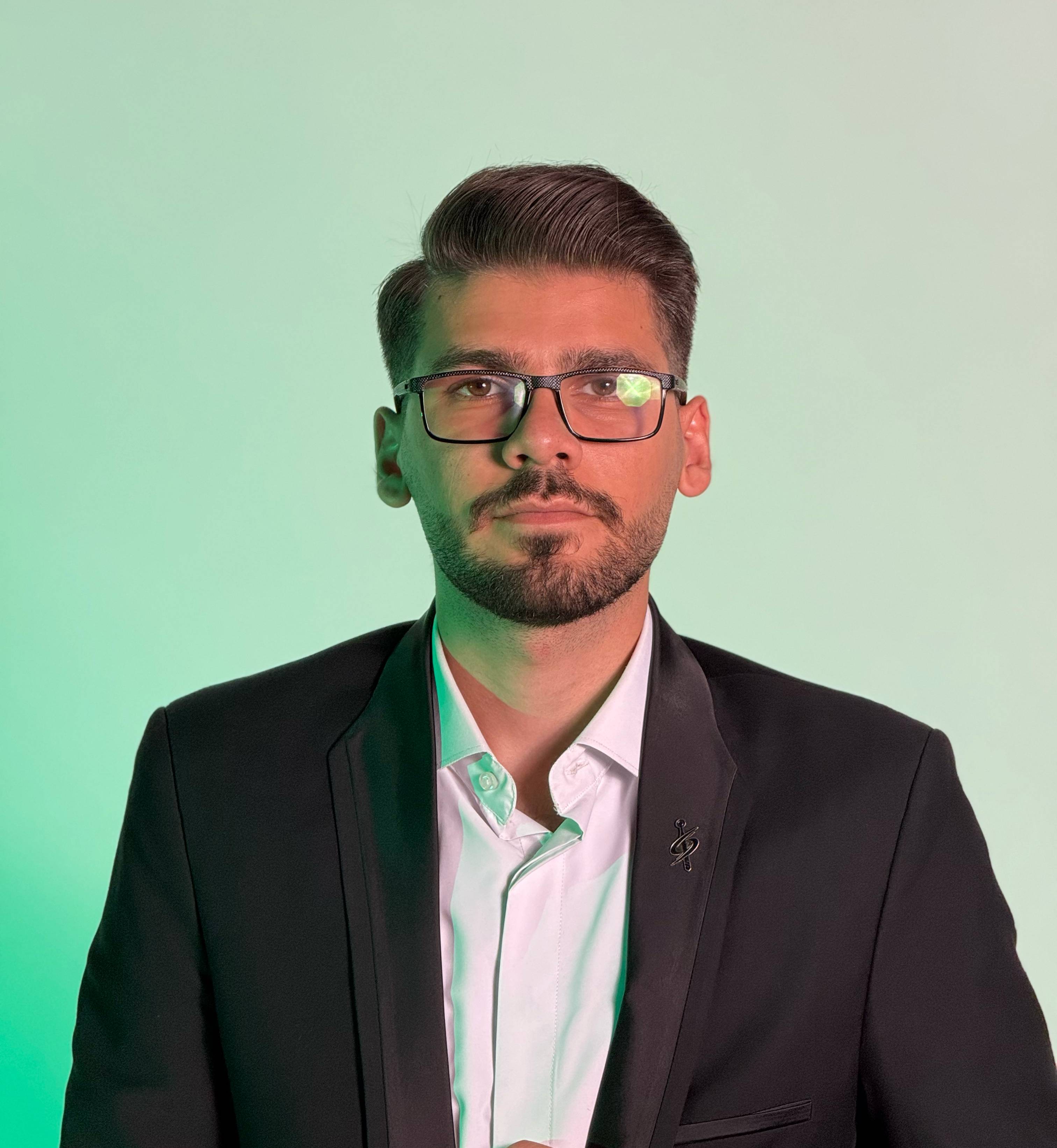 مهرداد سرحدی - کارشناس فروش IPSS