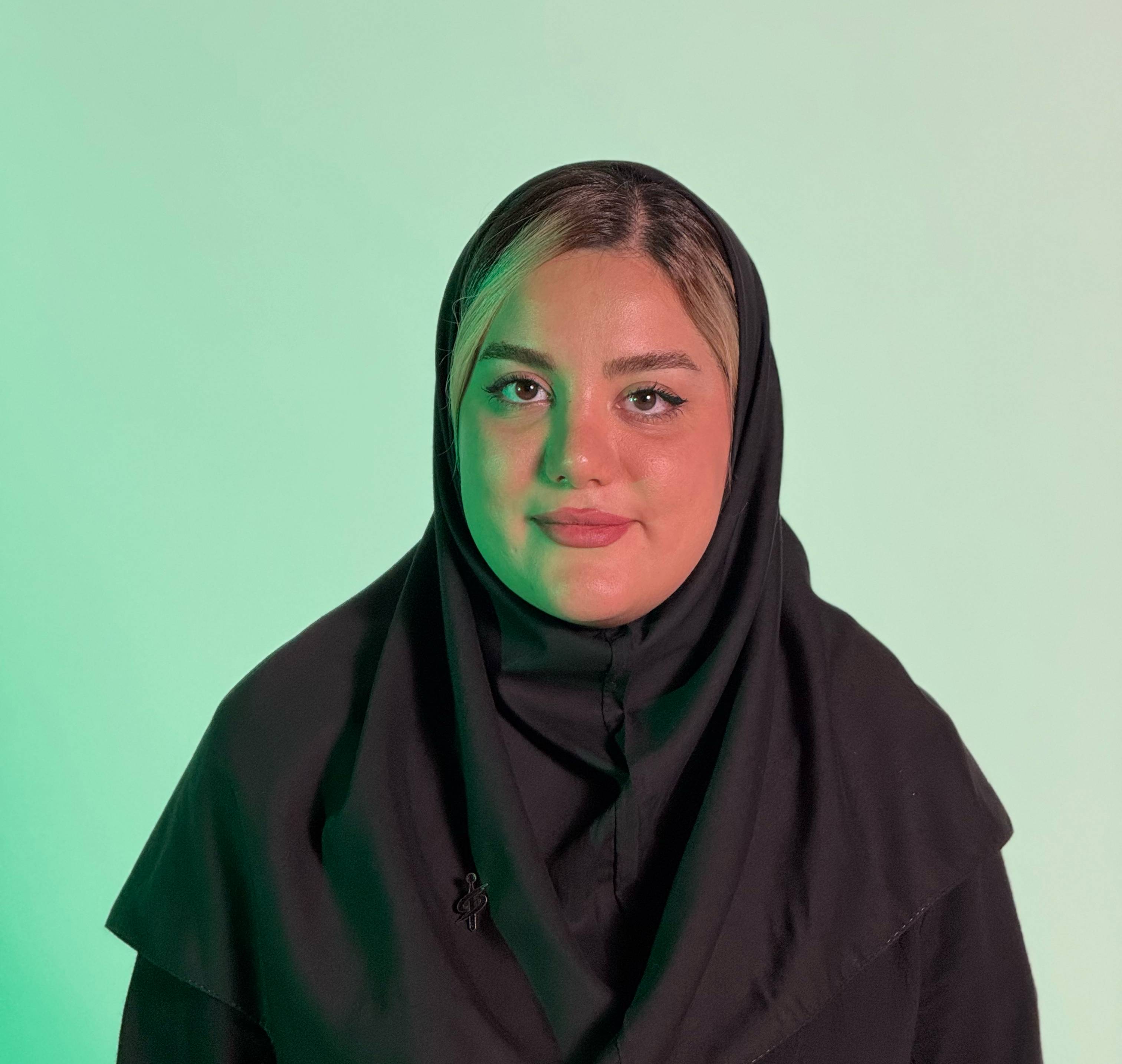 صدف احمدوند - کارشناس فروش IPSS